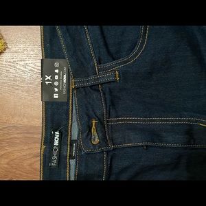 NWT Fashion Nova Brand Skinny Jeggings/Jeans!! size 1X